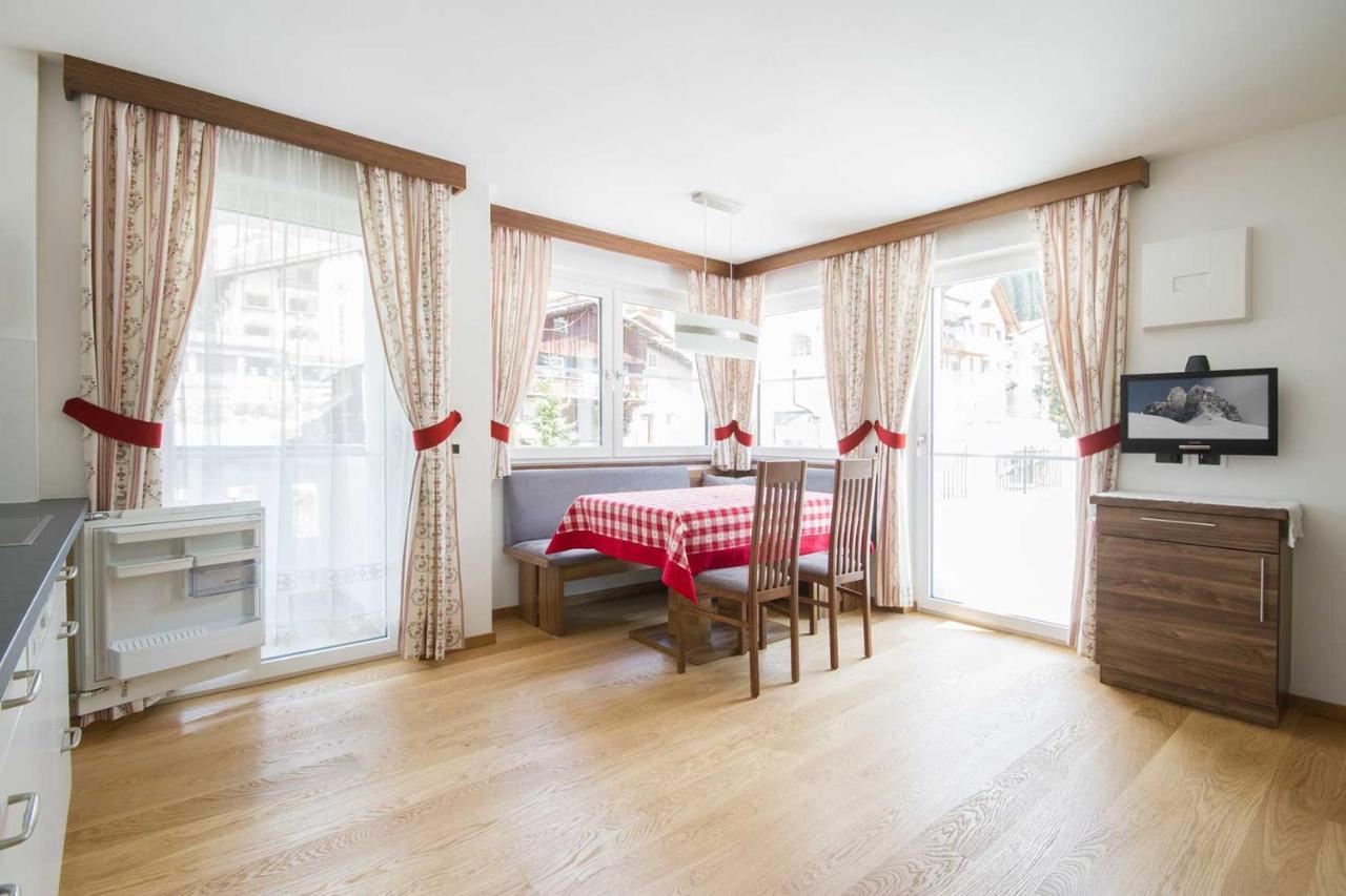 Apartment Romana Sëlva di Val Gardena Eksteriør billede
